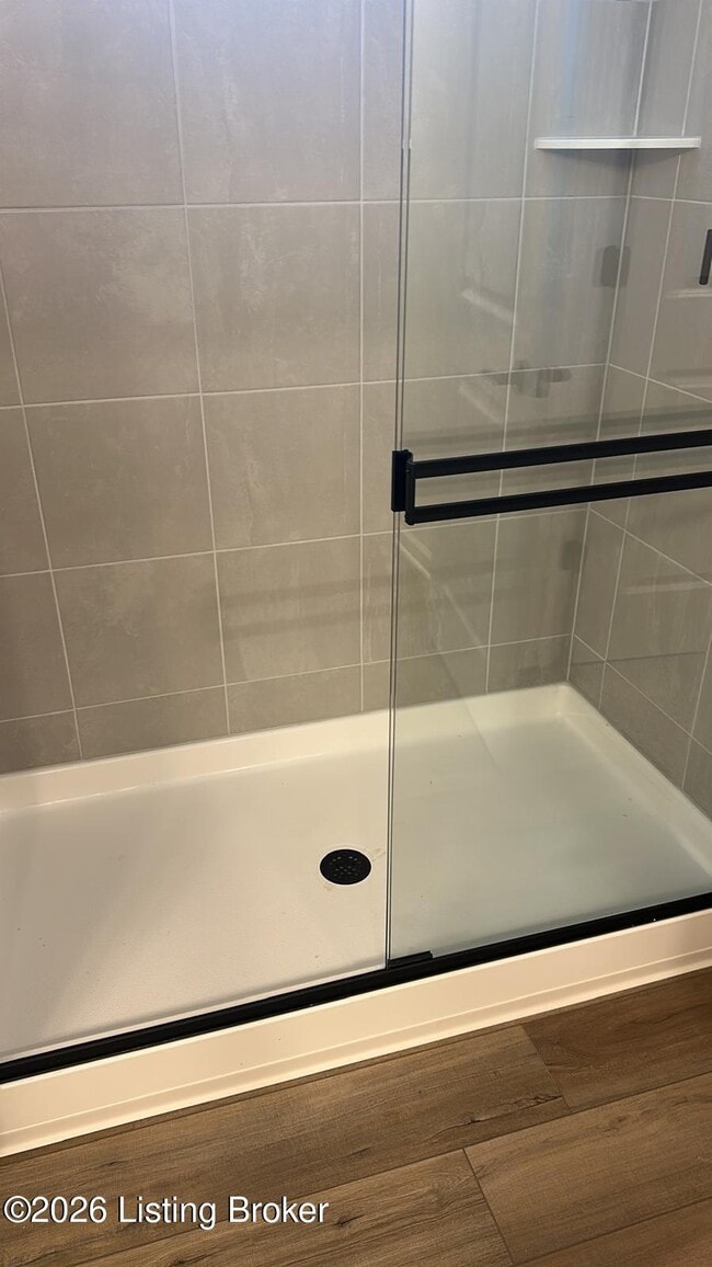 Foto del edificio - 16906 Aiken Rdg Cir