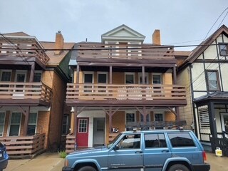 Foto del edificio - 406 Grace St