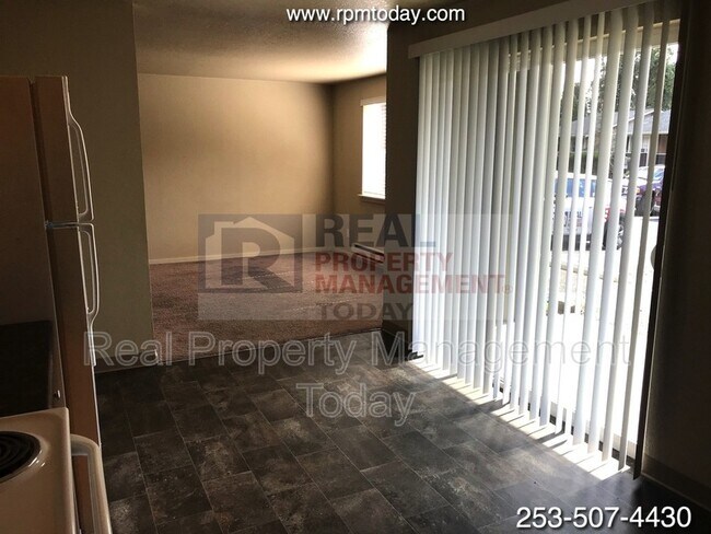 Foto del edificio - 2064 E 56th St