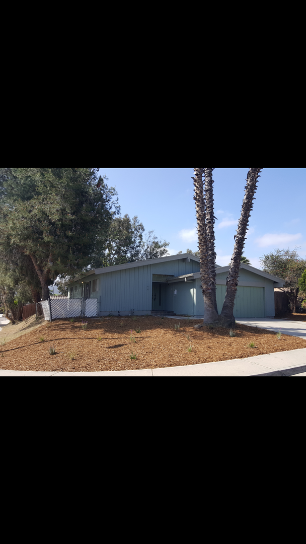 Building Photo - Santee (West End) newly remodeled Home! 3B...