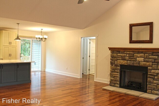 Building Photo - 3 br, 2 bath House - 230 Crystal Heights