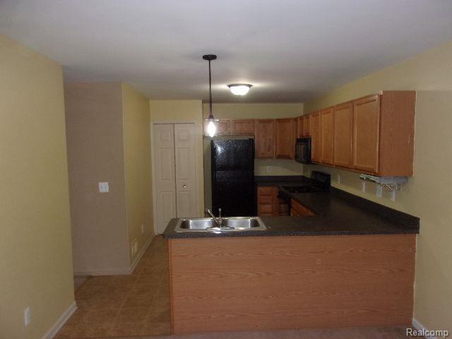 Foto del edificio - 38006 Mitchell St