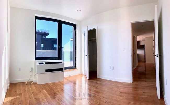 Foto del edificio - 25 E 19th St
