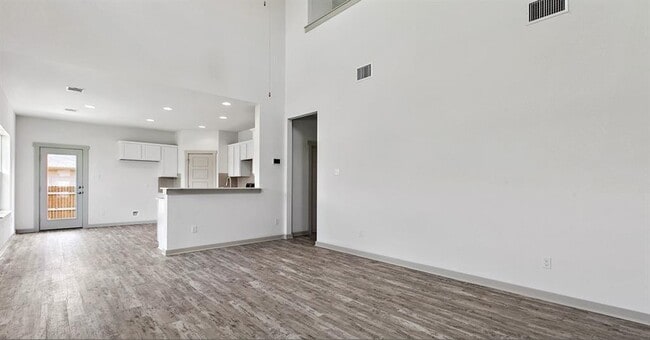 Foto del edificio - 128 New Hampton Wy