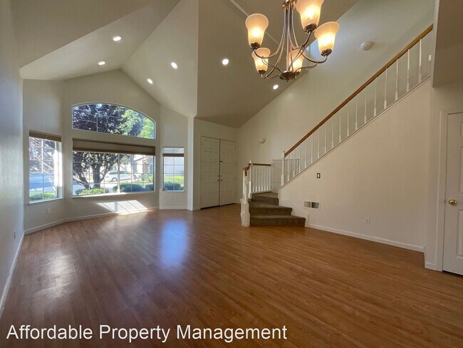 Building Photo - 4 br, 3 bath House - 34311 Eucalyptus Terrace
