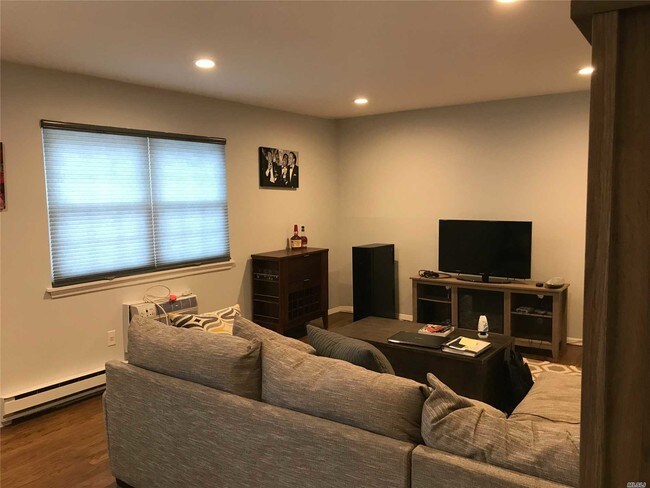Foto del edificio - 2384 Bedford Ave