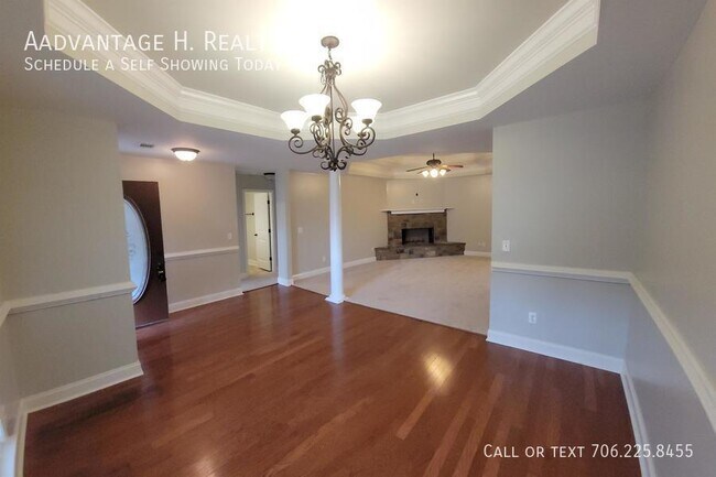 Foto del edificio - 634 Lee Rd 450