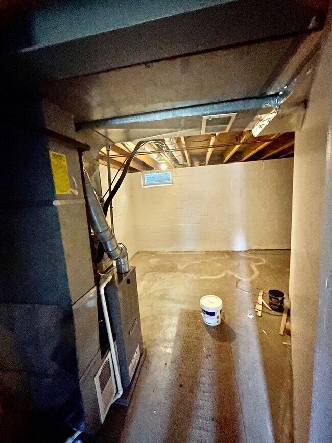 Foto del edificio - 3 Bed 1.5 Bath- Bridgeville PA