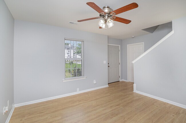 Building Photo - 4206 Wilson Ln