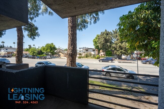 Building Photo - 14201 Victory Blvd