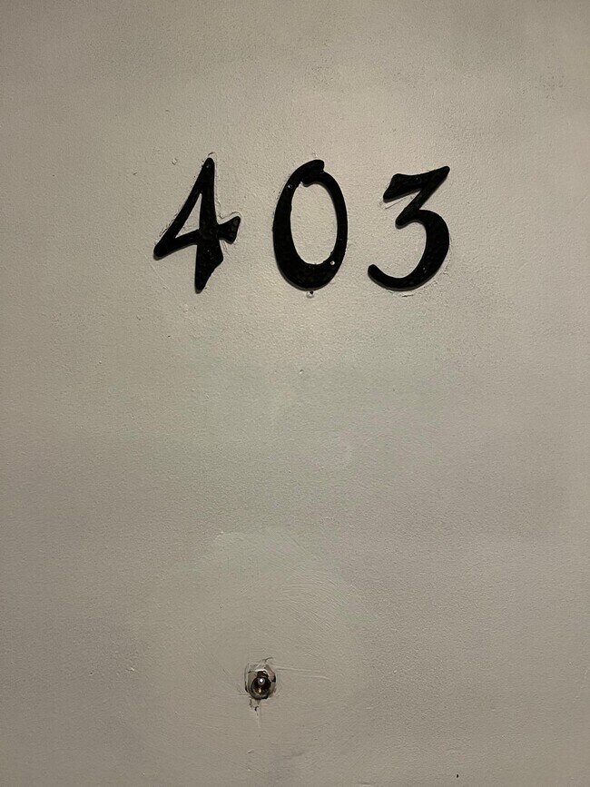 Building Photo - 2448 Carling Ave