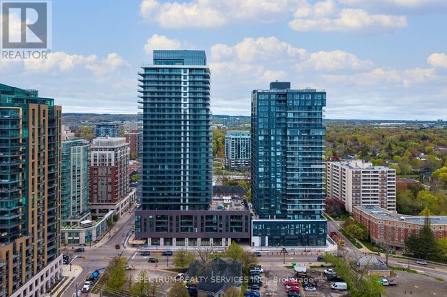 Building Photo - 2075 Lakeshore Rd.