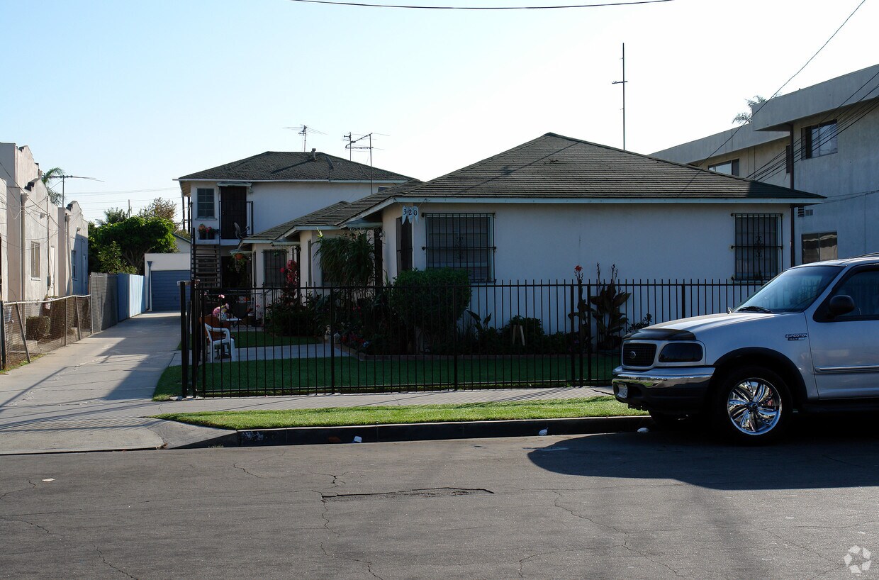 Primary Photo - 320 S Cedar Ave