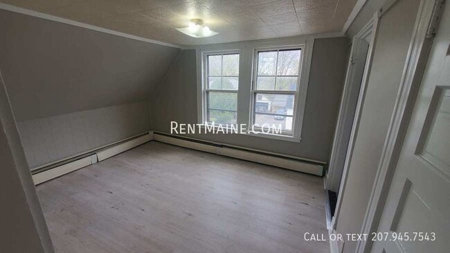 Foto del edificio - 92 Clinton Ave