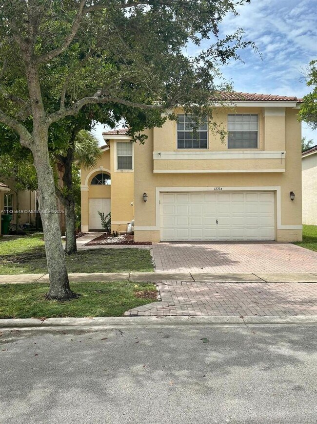 Foto del edificio - 12704 SW 42nd St
