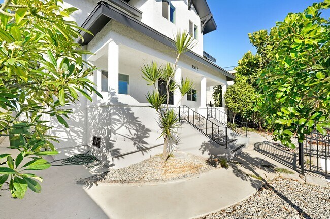 Foto del edificio - Newly renovated 1 bedroom / 1 bath apartment available now!