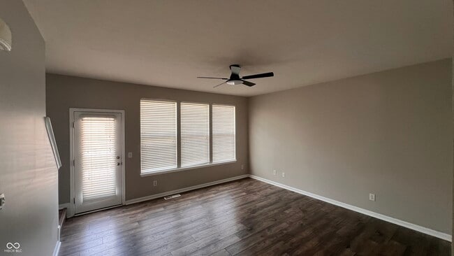 Building Photo - 12721 Tamworth Dr