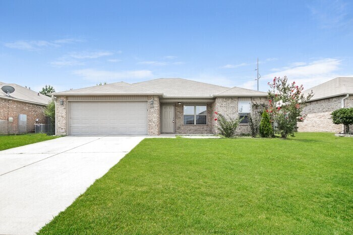 Foto principal - 5725 Trammel Estates Dr