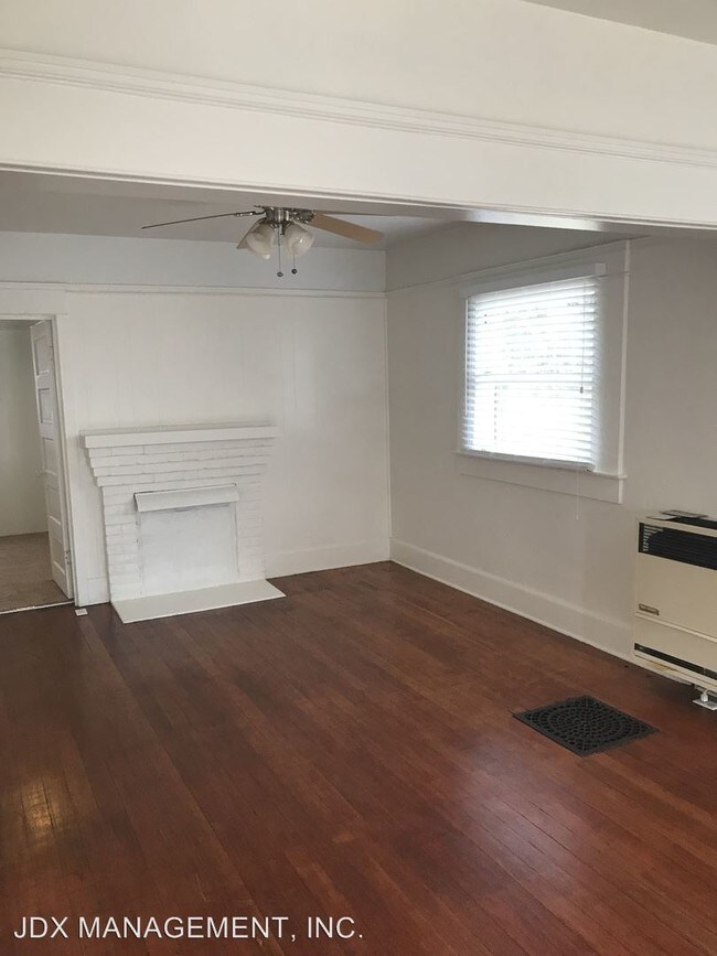 Building Photo - 2 br, 1 bath House - 2962 LAUREL ST
