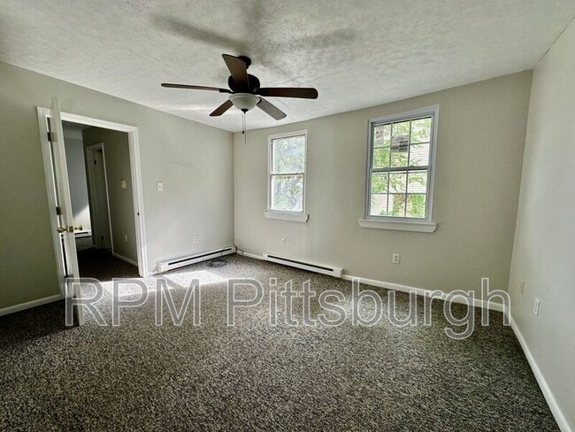 Building Photo - 2709 Josephine St