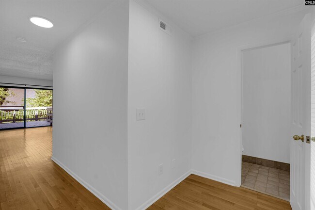 Foto del edificio - 301 Harbor Heights Dr