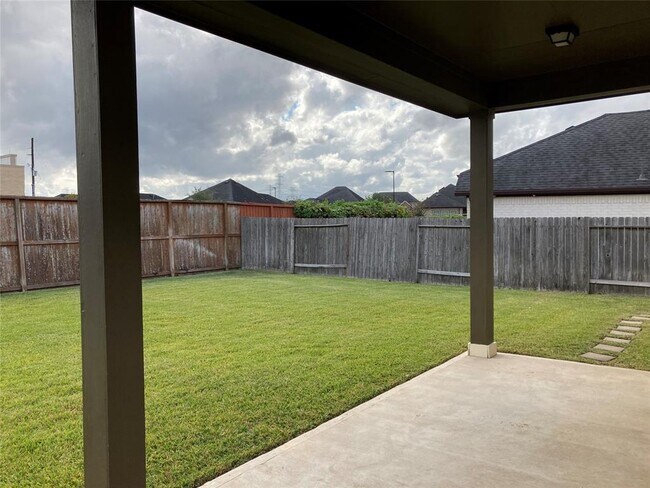 Foto del edificio - 19207 Cannon Hills Ln