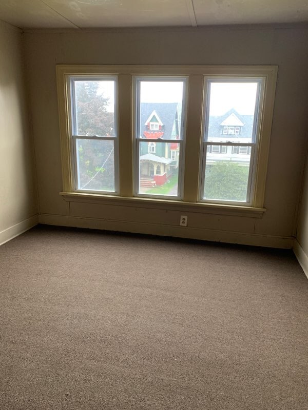 Building Photo - 10004 Westchester Ave