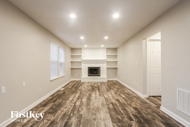 Foto del edificio - 12151 Bearsdale Dr