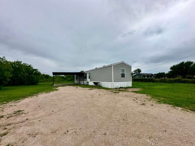 Foto del edificio - 22602 Val Verde Rd