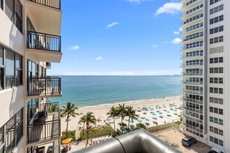 Building Photo - 3800 Galt Ocean Dr