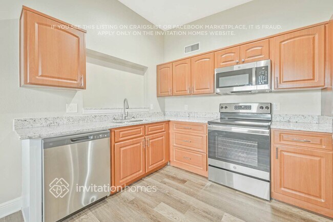 Foto del edificio - 2412 Martinwood Dr