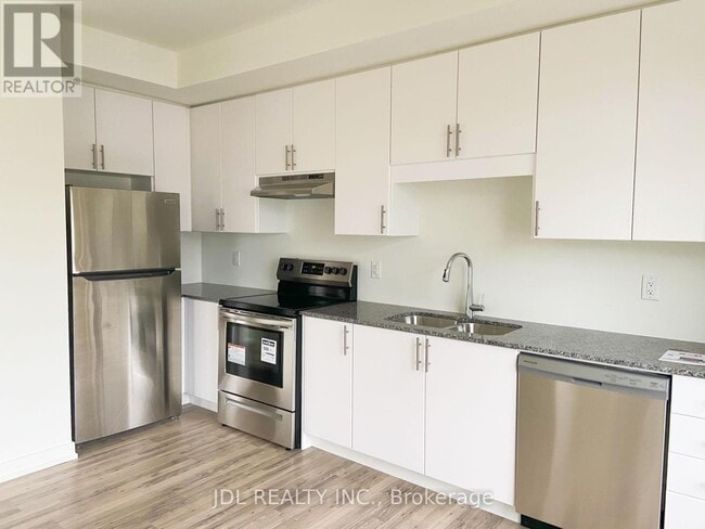 Building Photo - 370 A-370A Red Maple Rd