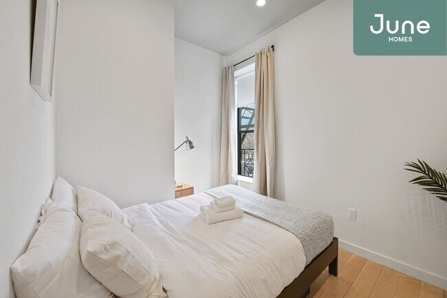 Foto del edificio - Full room in 6-bed/2.0-bath Home