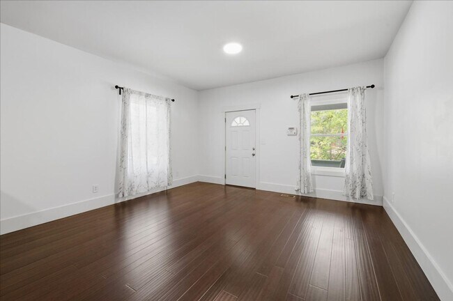 Foto del edificio - 1613 Nowland Ave