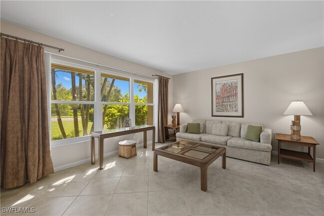 Foto del edificio - 2261 Kings Lake Blvd