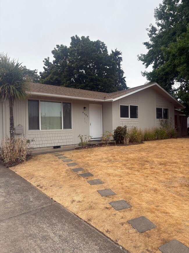 Building Photo - 4595 Souza St