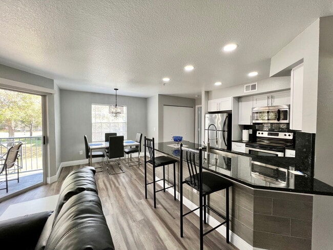 Photo - 7280 Westpointe Blvd Apartment