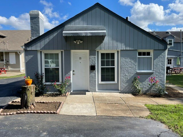 Este estudio tiene aparcamiento justo delante de la puerta. - 3811 Gallatin Pike