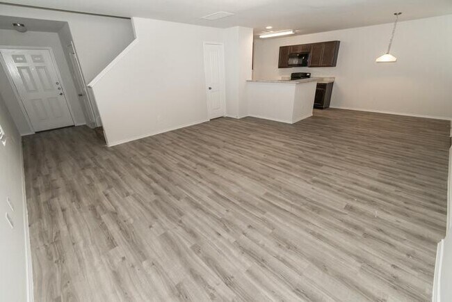 Foto del edificio - 16910 Lacey Bell Ln