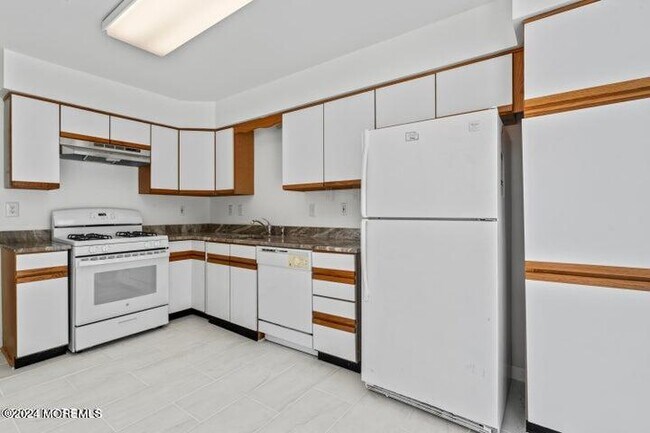 Foto del edificio - 39 Meadow Ln