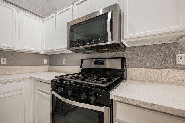 Building Photo - 6067 Turtle River Ave