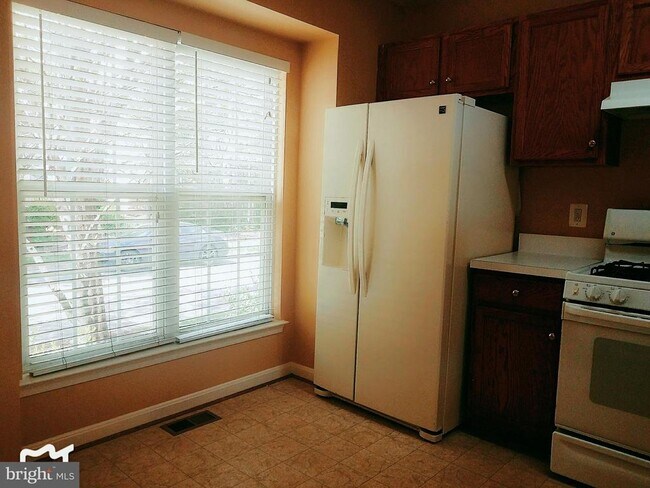Foto del edificio - 206 Poplar Spring Rd