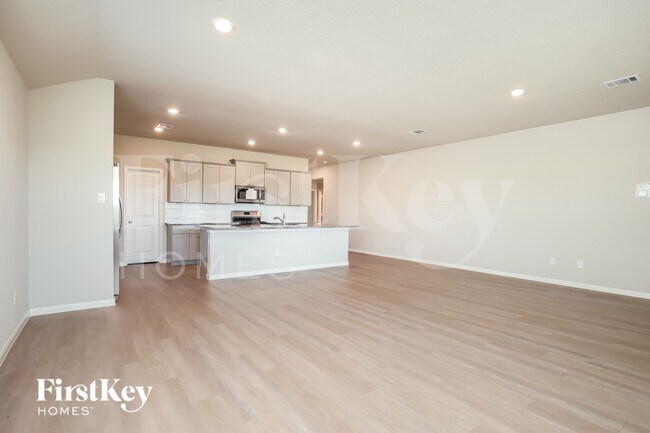 Foto del edificio - 13011 Thyme Wy
