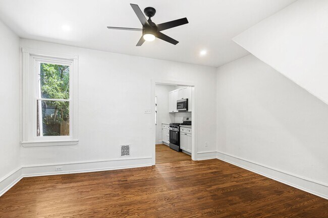 Foto del edificio - 1329 S Lindenwood St