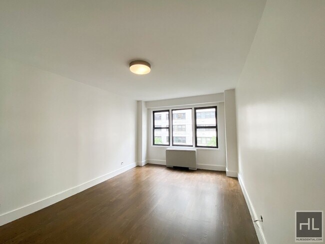 Foto del edificio - EAST 63 STREET