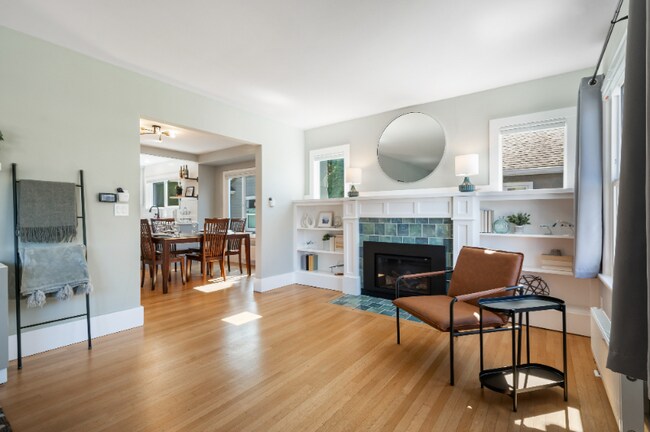Foto del edificio - 7938 Densmore Ave N