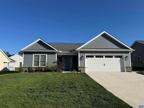 Building Photo - 179 Langley Dr