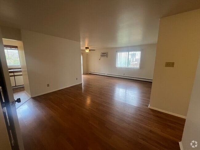 Building Photo - 4974 W 82nd Ct