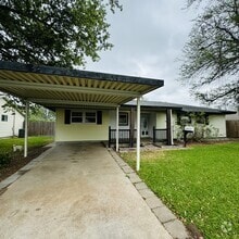 Building Photo - 306 Landry Dr
