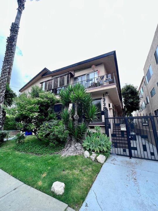 Foto del edificio - 1338 N Gardner St